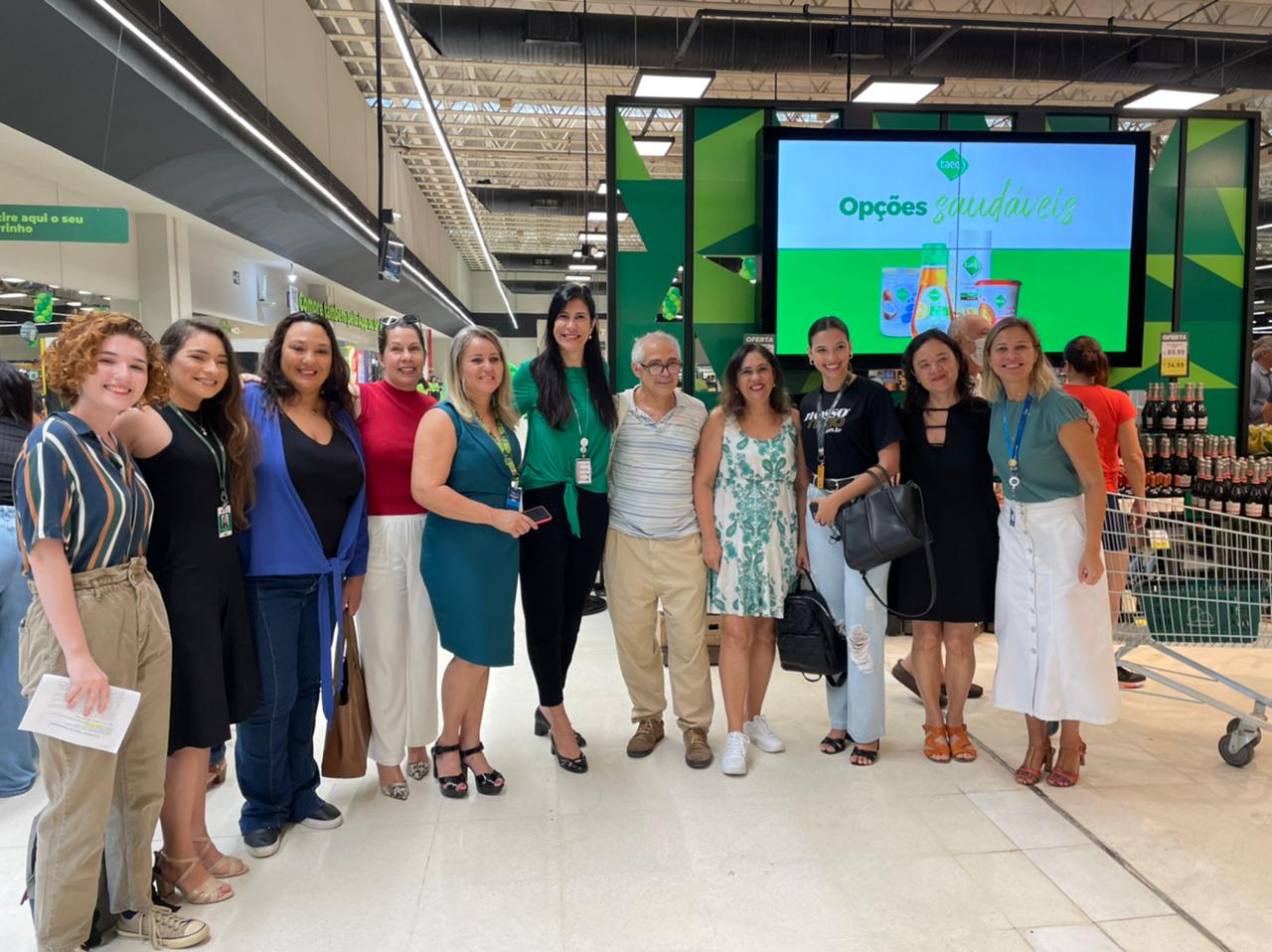 Equipe Divulga Ação com jornalistas na inauguração